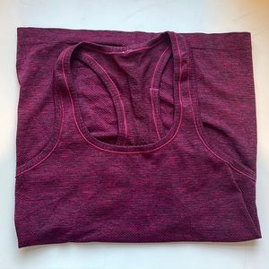 Lululemon Swiftly Tech Racerback Tank Top Size 4 Red/Maroon